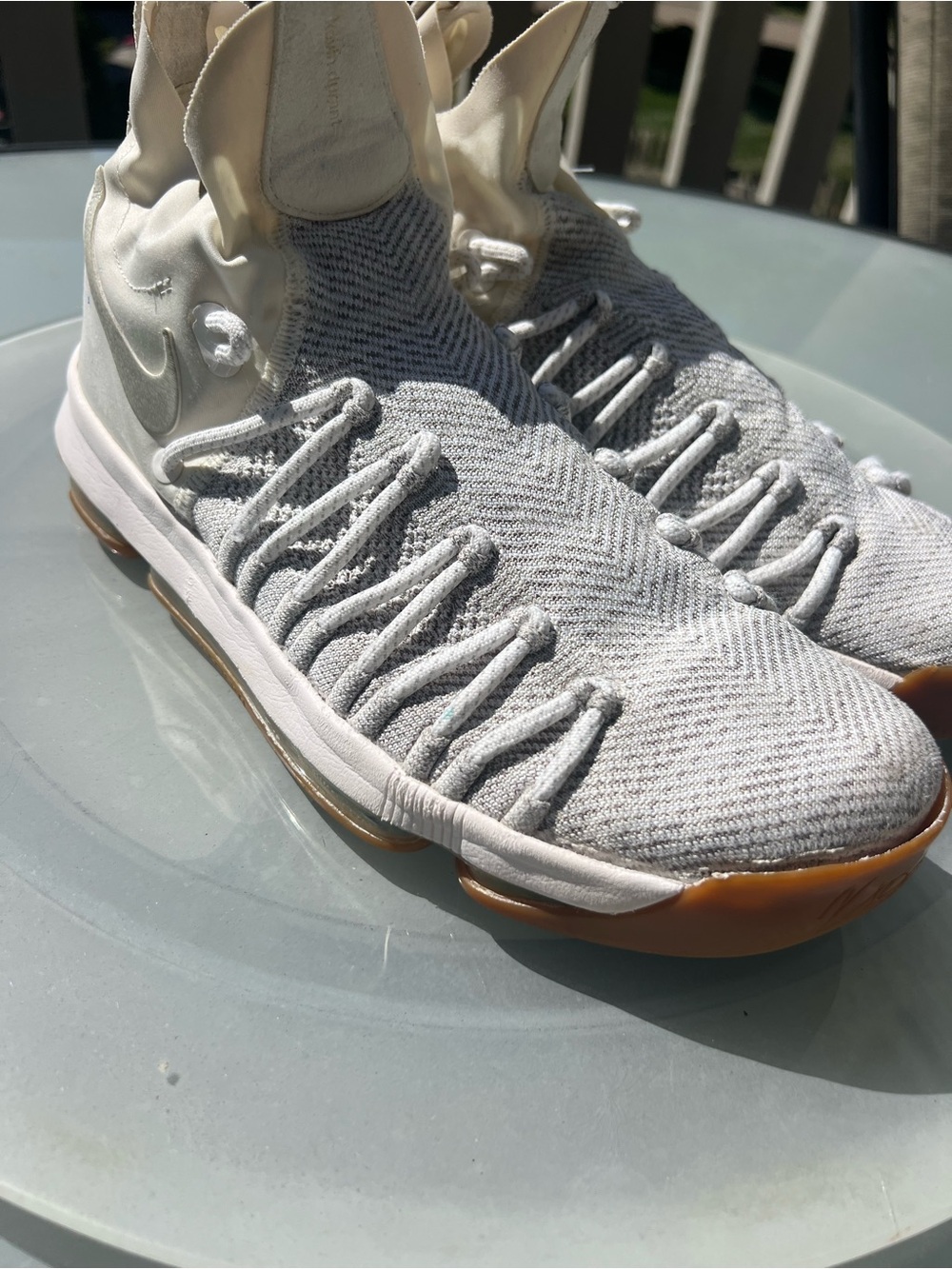 Nike KD Men’s Light Gray Knit Sneakers with Gum Outsole